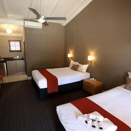 Rose & Crown Hotel เพิร์ท ภายนอก รูปภาพ